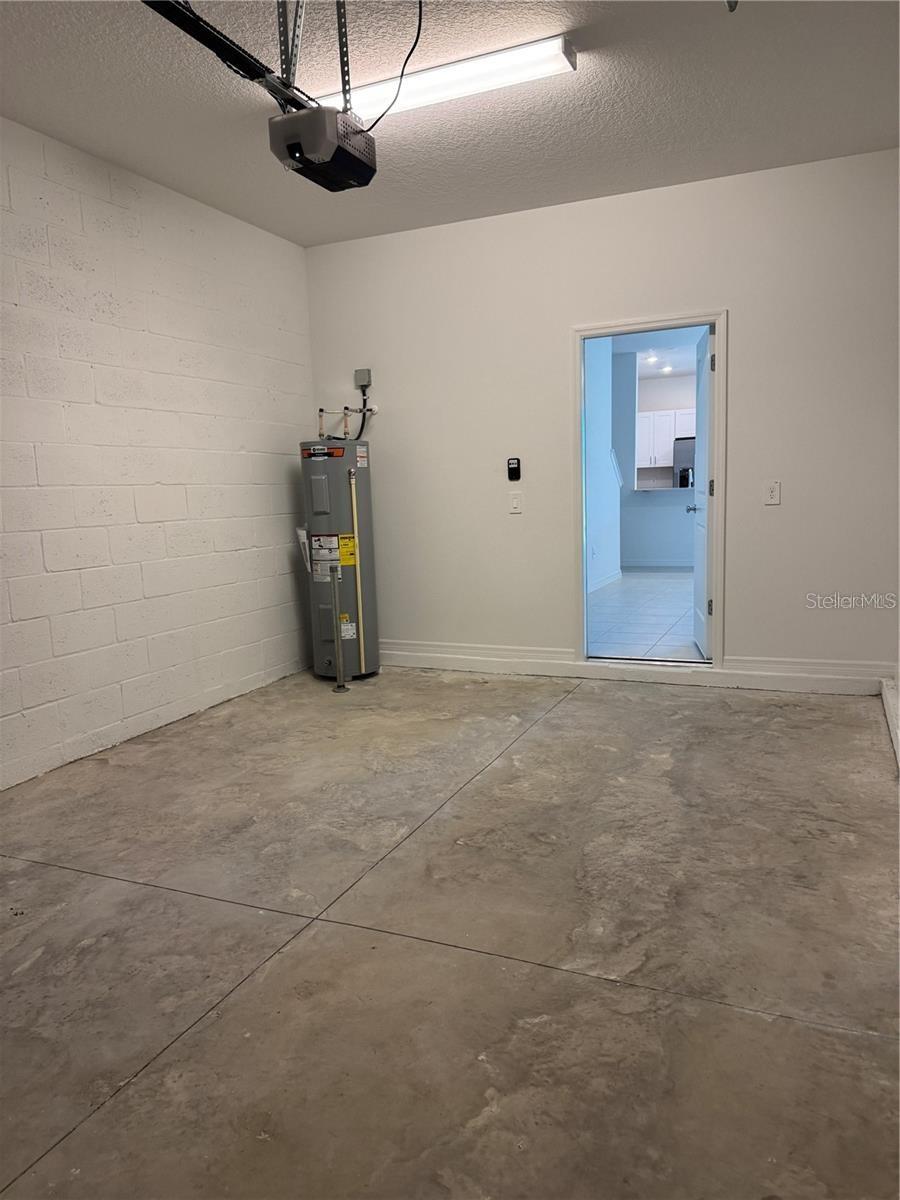 10911 65th Ter E Property Photo 8