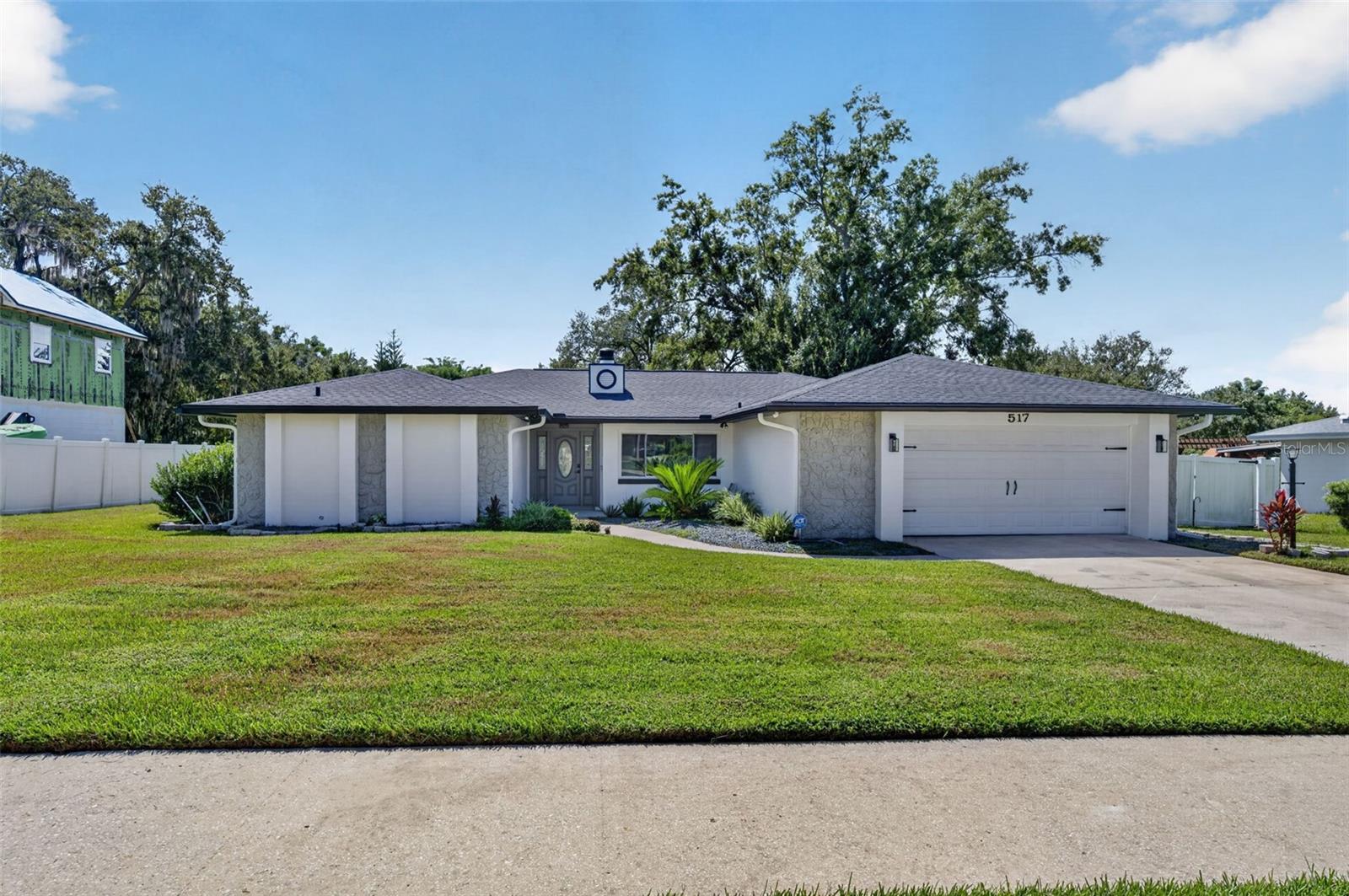 517 Garden Heights Dr Property Photo 1