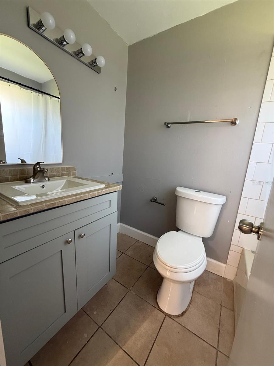 641 Conroy St Property Photo 6
