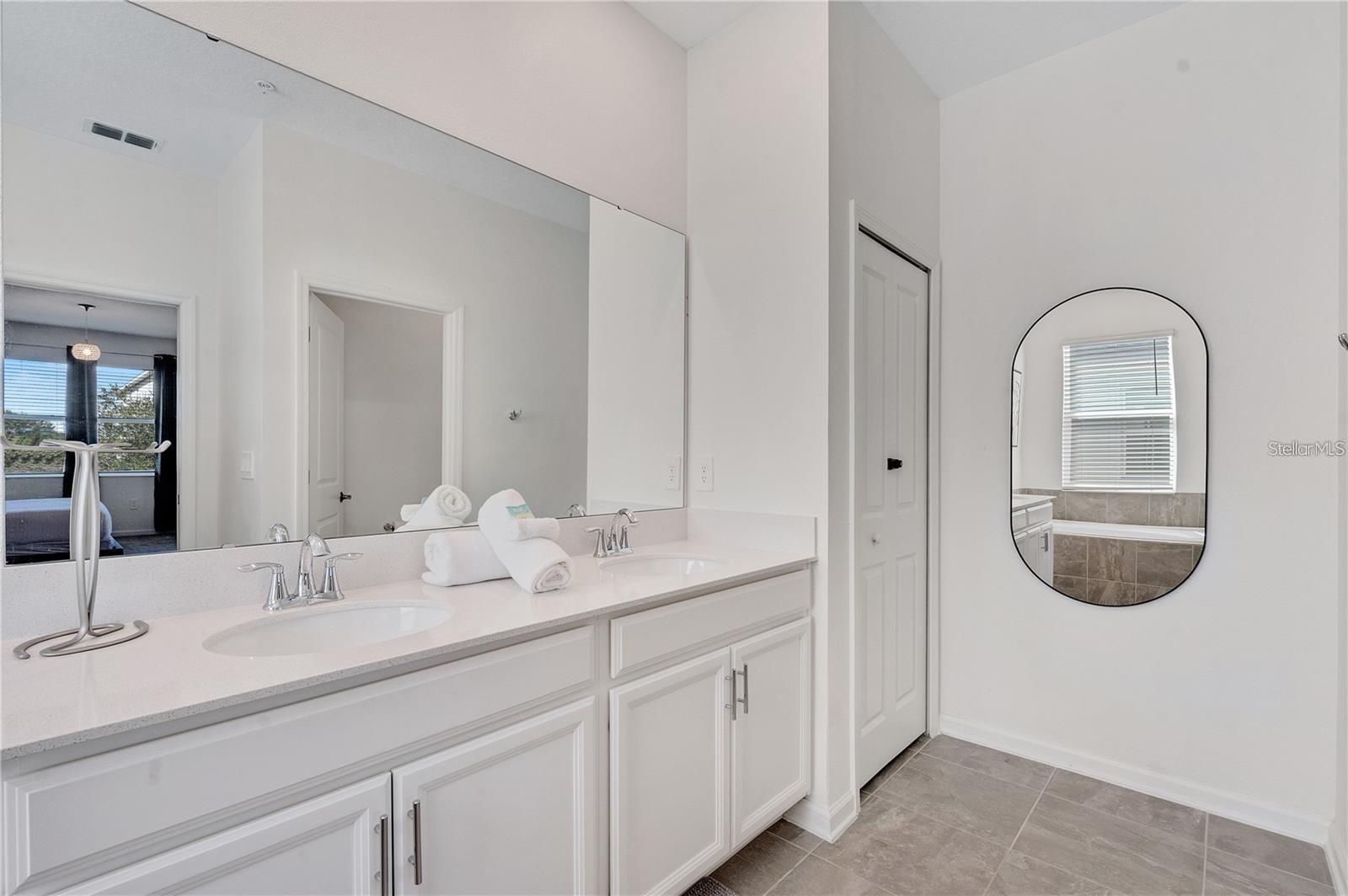 8889 Cabot Cliffs Dr #104 Property Photo 17