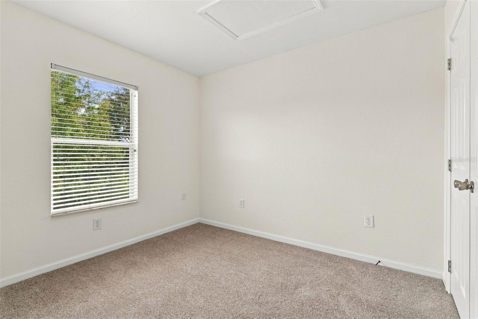 4994 Town Ter N Property Photo 27