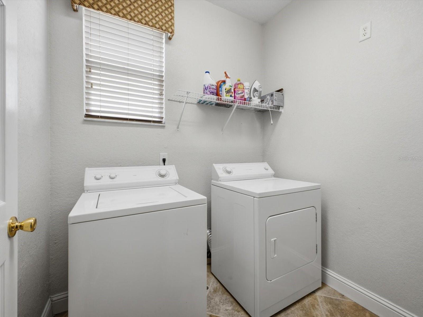 209 N Hampton Dr Property Photo 37