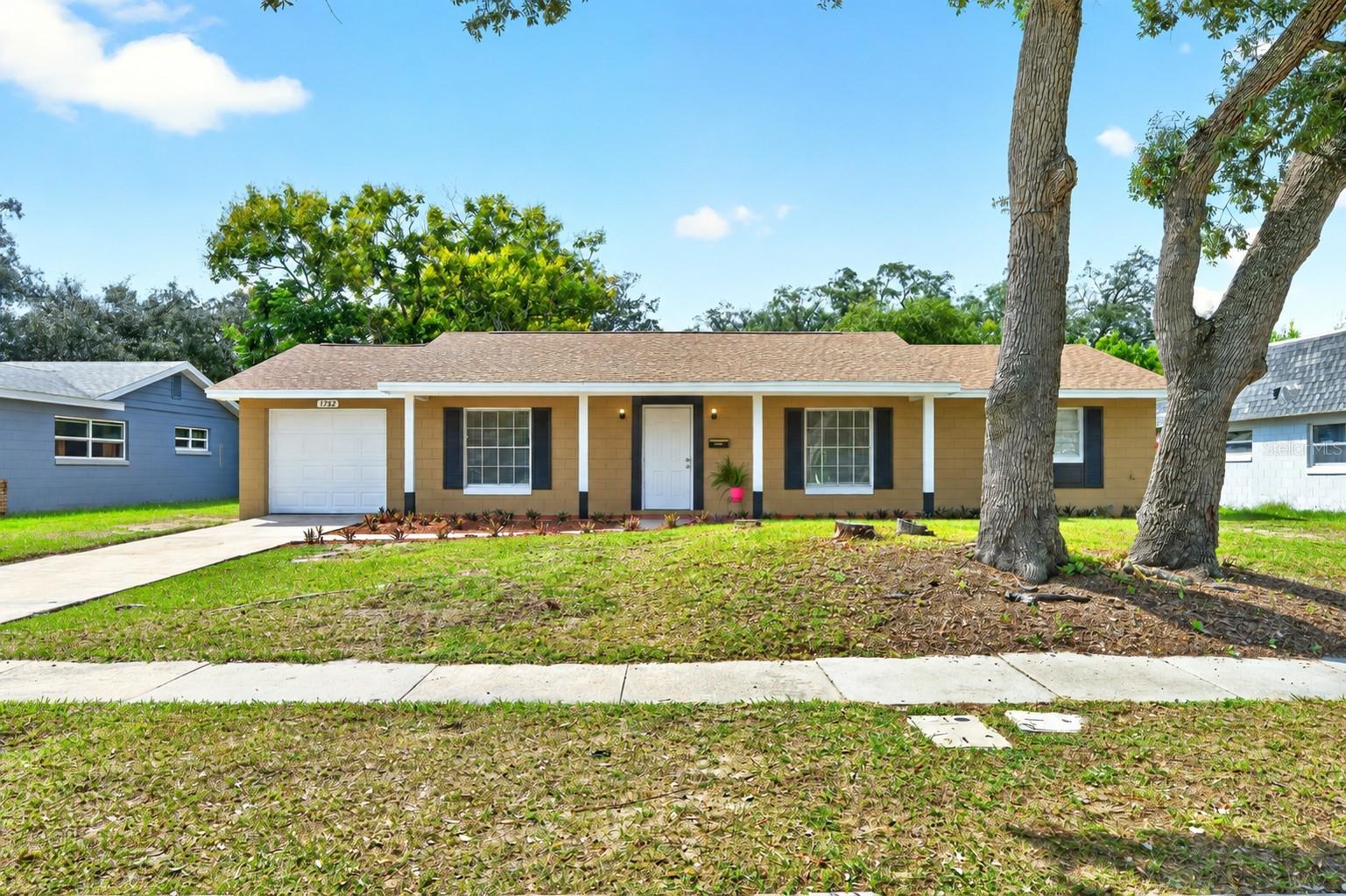 1752 Peachwood Ln Property Photo 1