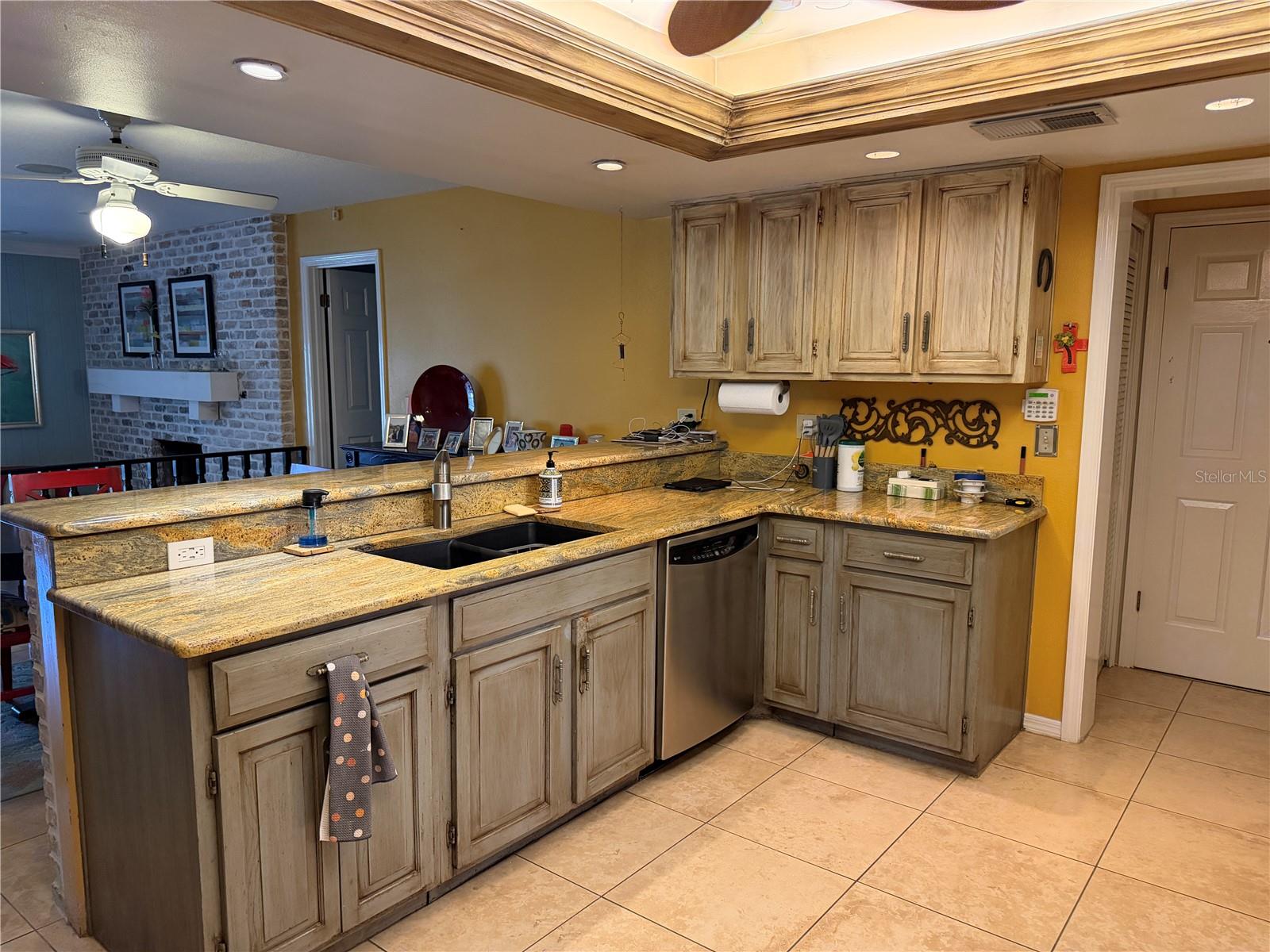 1114 Wald Rd Property Photo 6