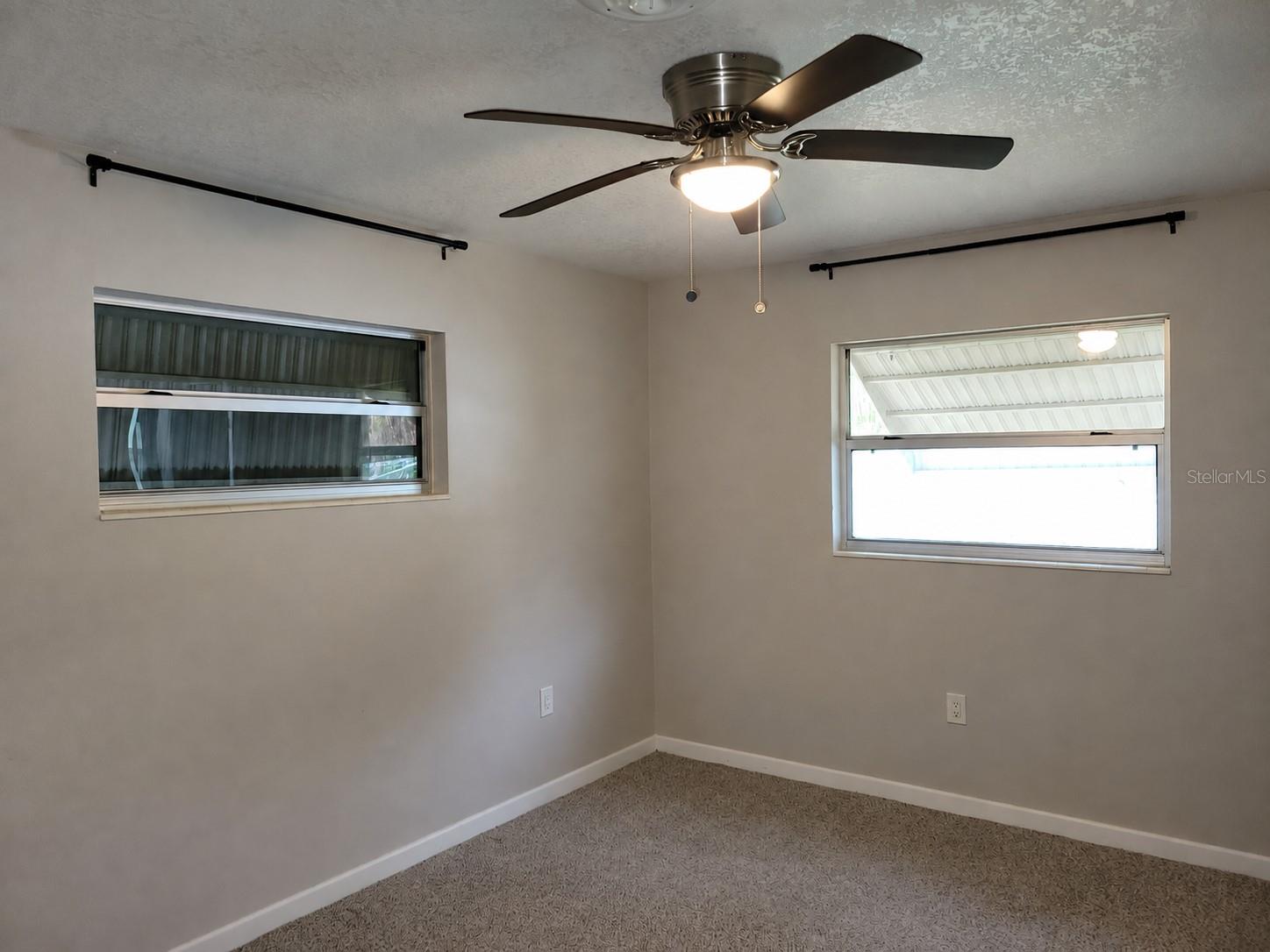 24 Hardee Cir N Property Photo 8