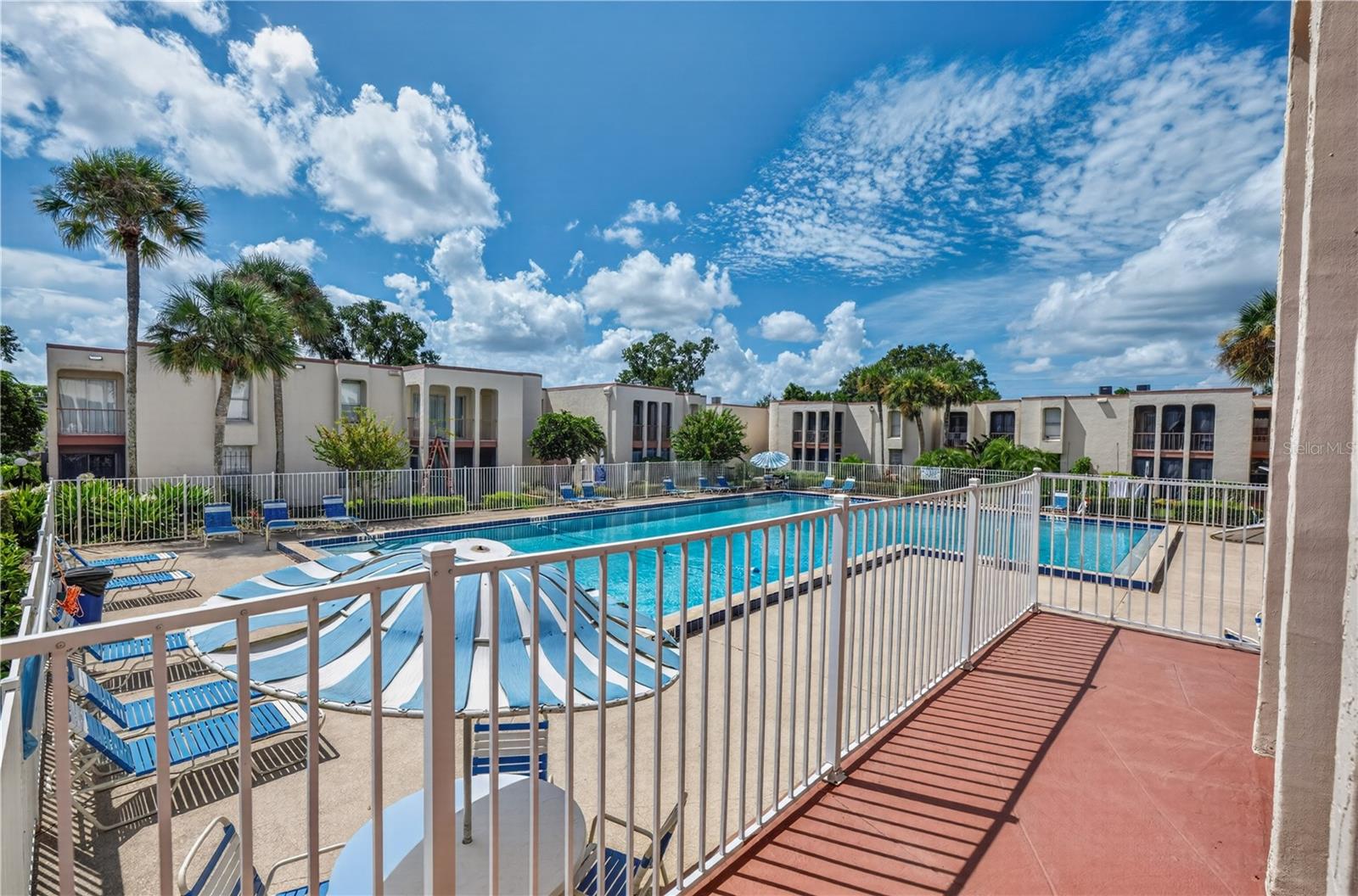 O6446627 Property Photo 22
