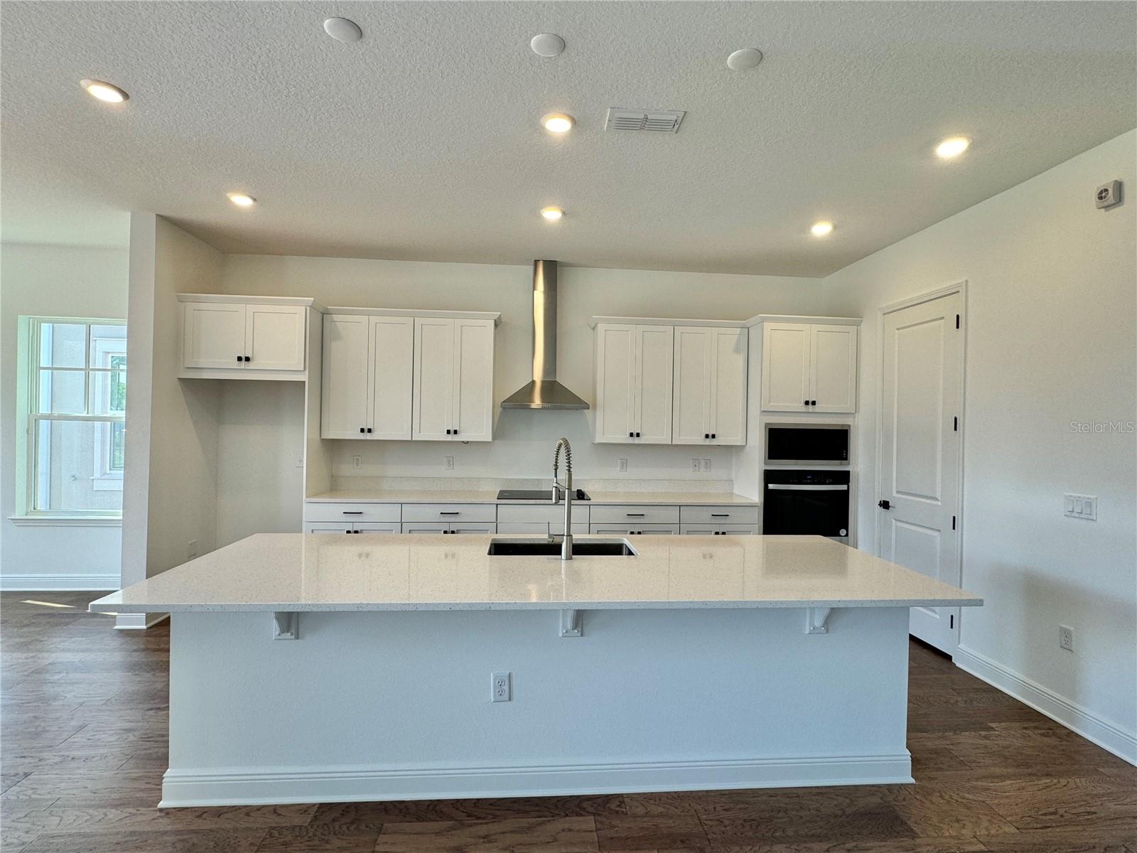 13352 Leggett Aly Property Photo 8