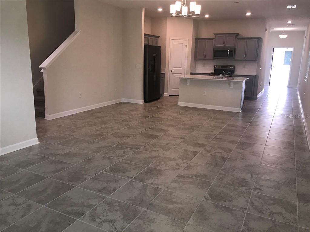 15199 Chapter Way Property Photo 2