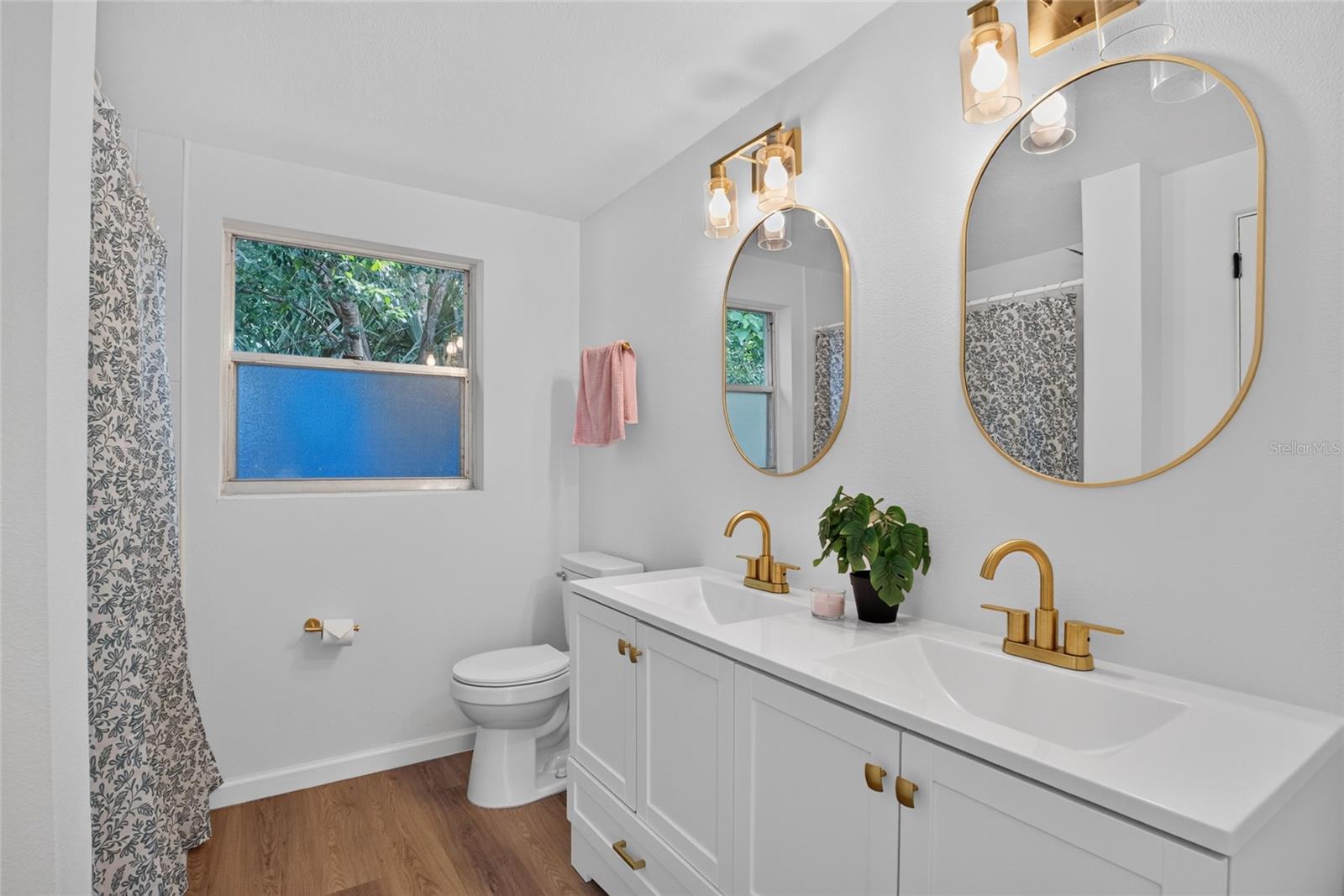 100 Pinecrest Dr Property Photo 18