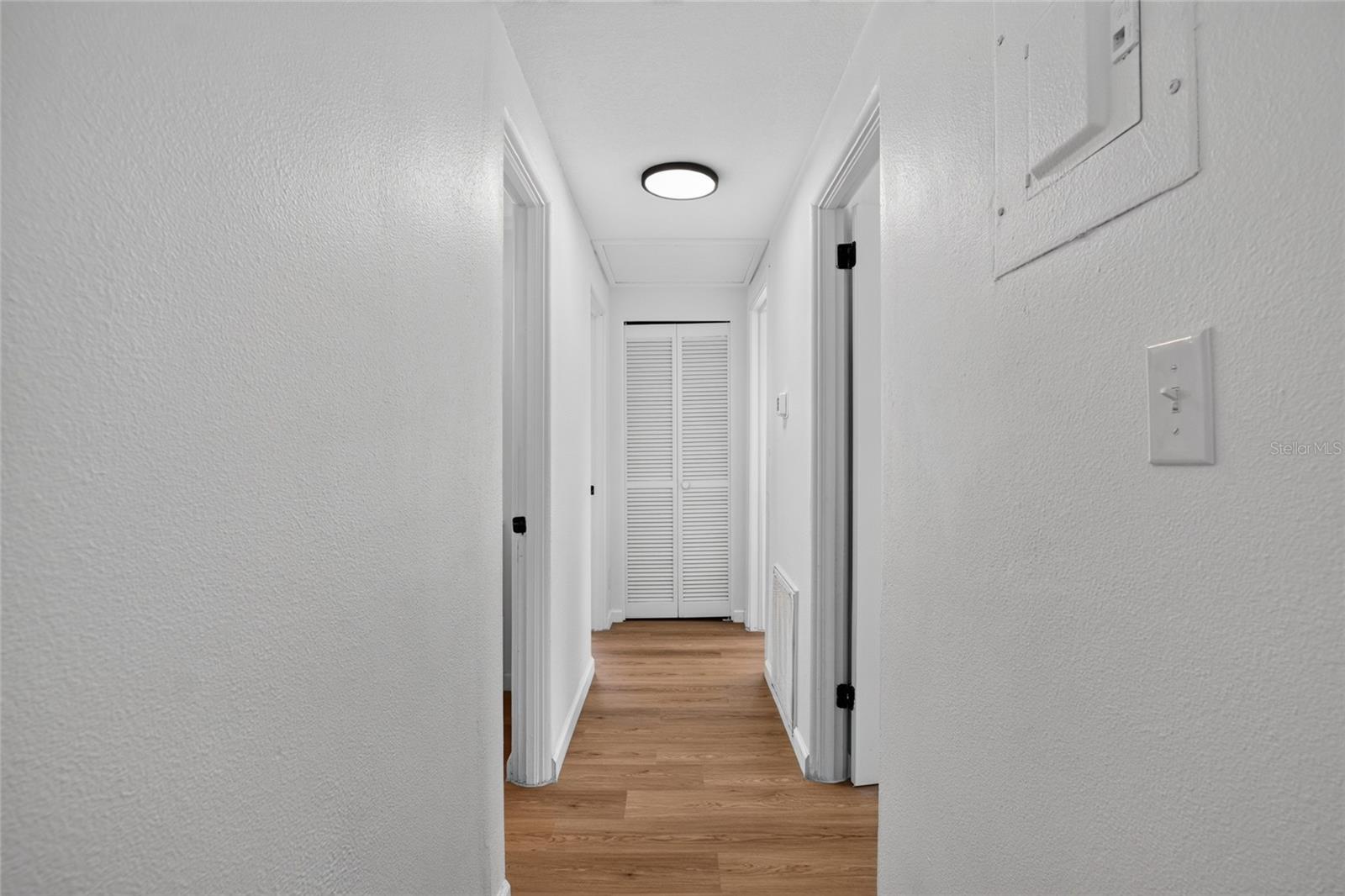100 Pinecrest Dr Property Photo 20