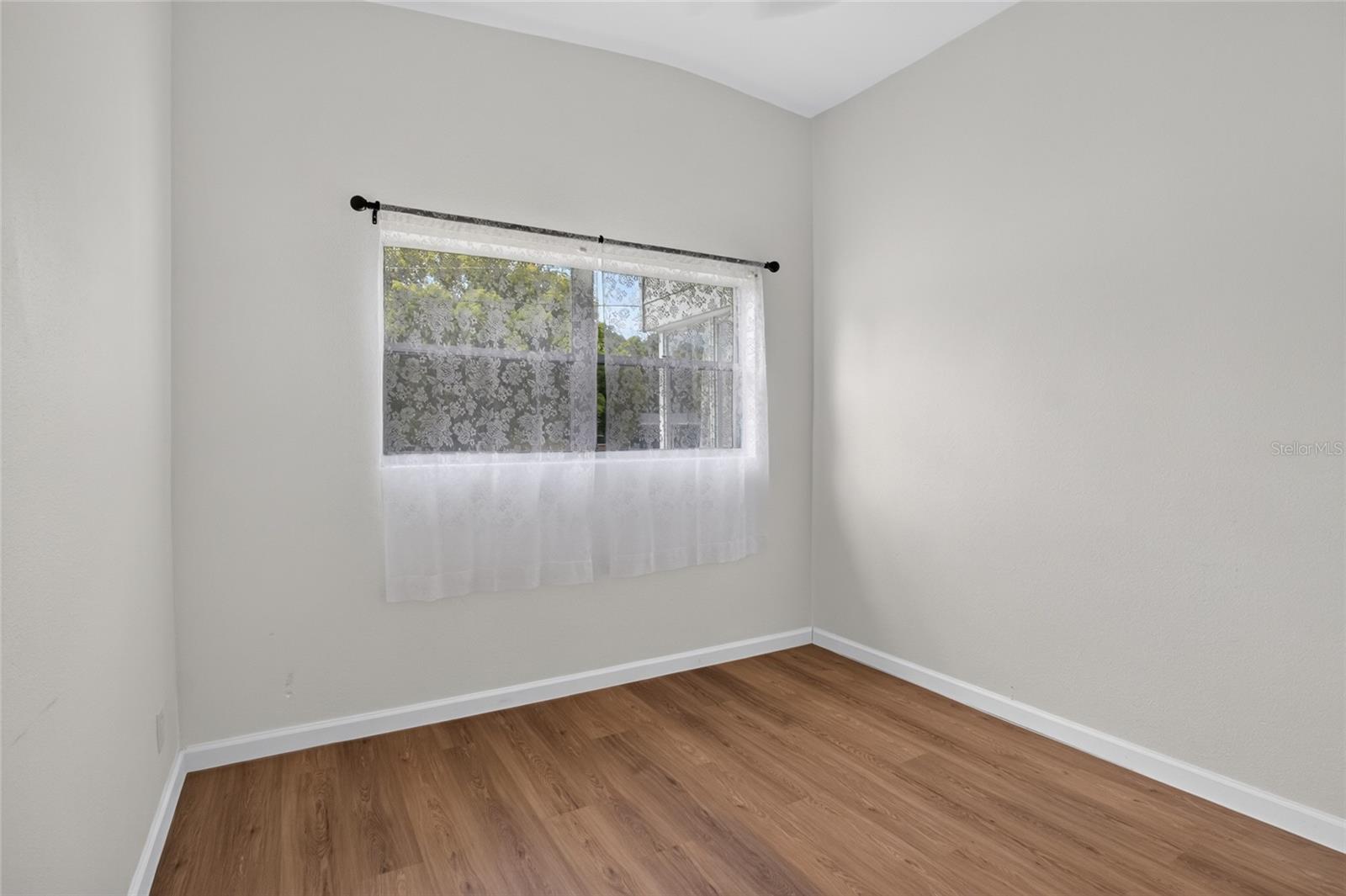 100 Pinecrest Dr Property Photo 27