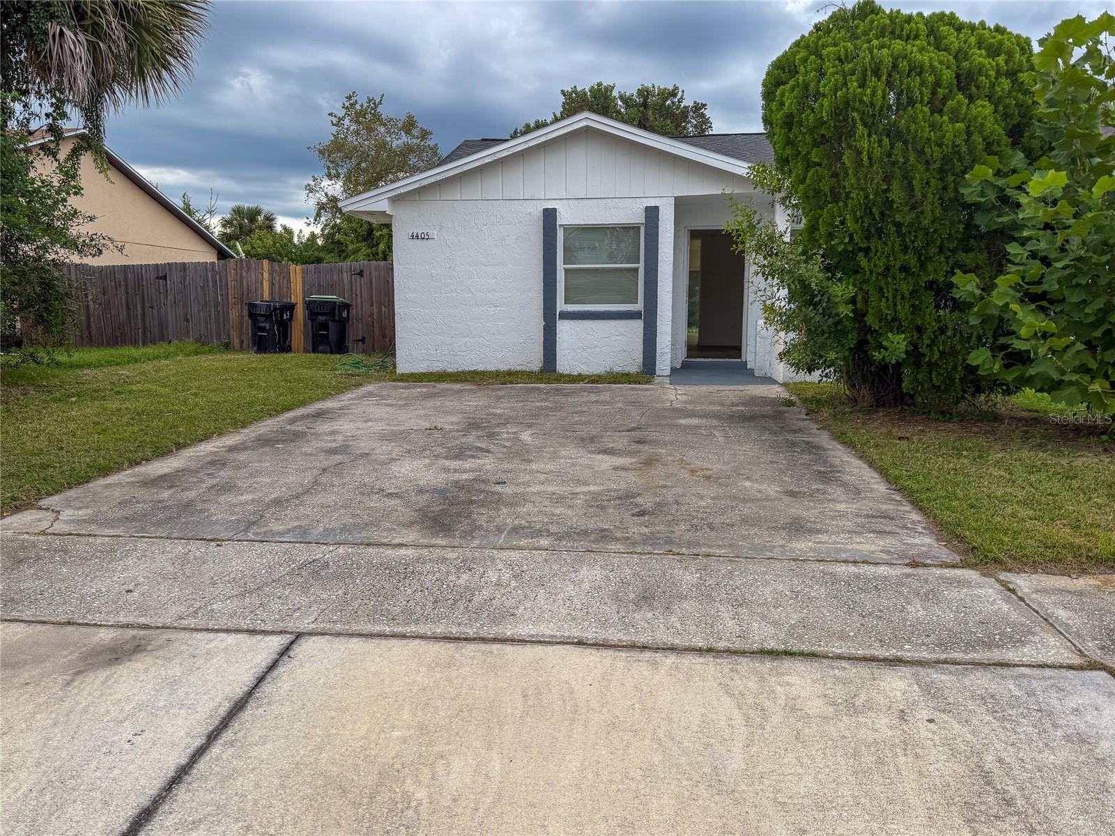 4405 Continental Blvd Property Photo 2