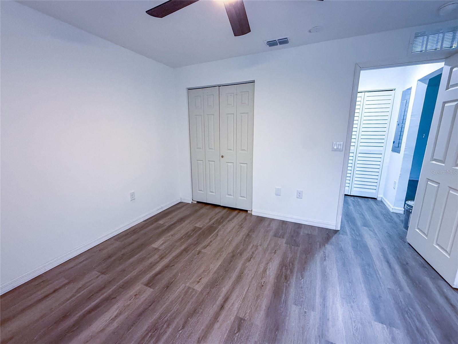 4405 Continental Blvd Property Photo 10