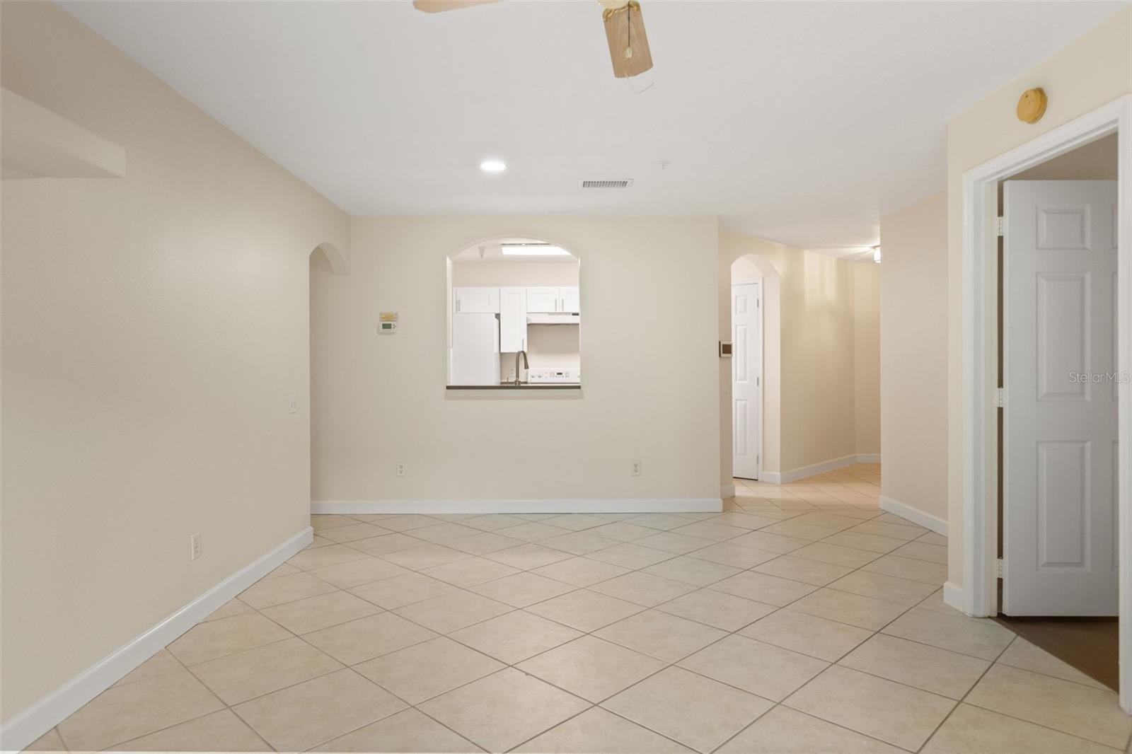 3930 Southpointe Dr #205 Property Photo 6
