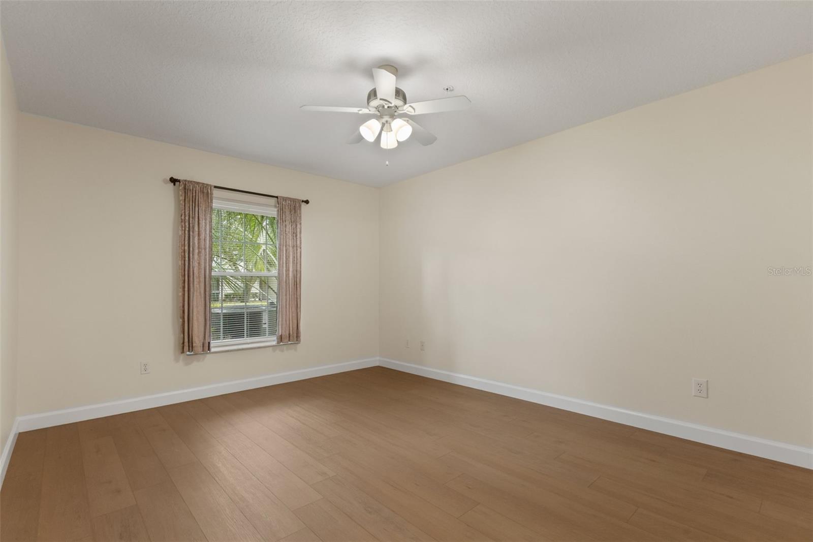 3930 Southpointe Dr #205 Property Photo 17