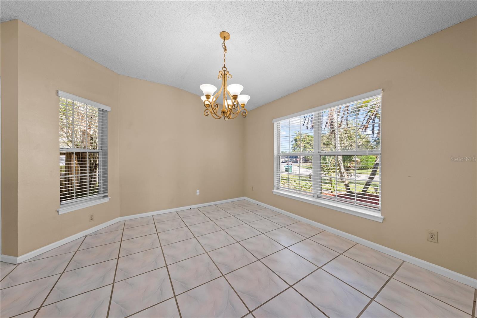 408 Lancers Dr Property Photo 10
