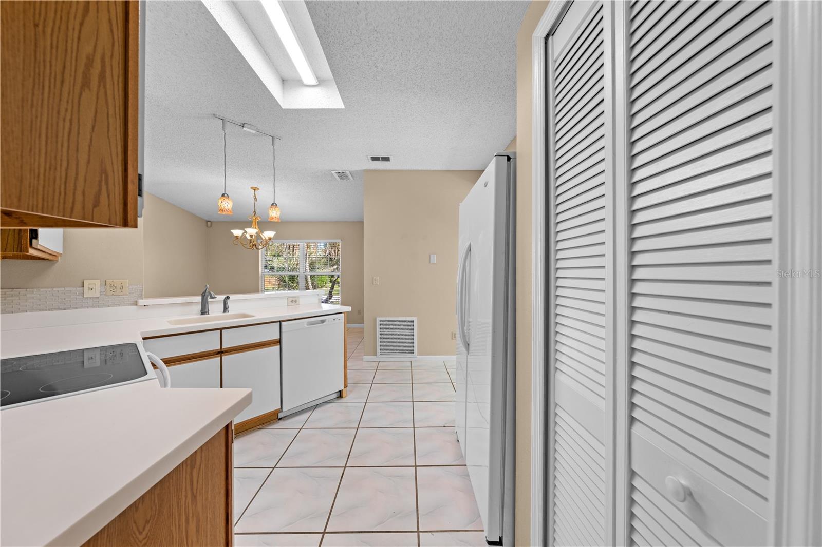 408 Lancers Dr Property Photo 15