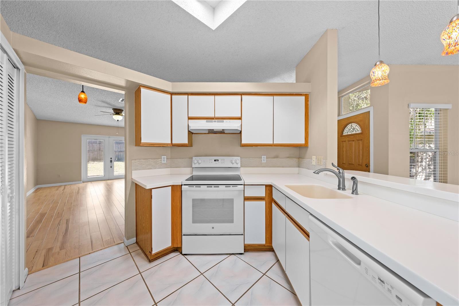 408 Lancers Dr Property Photo 18