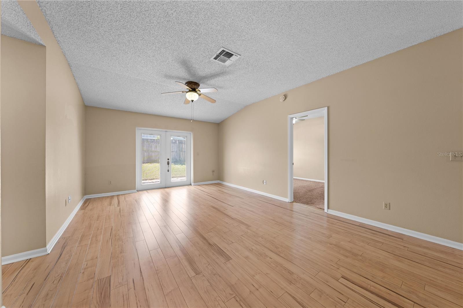 408 Lancers Dr Property Photo 23