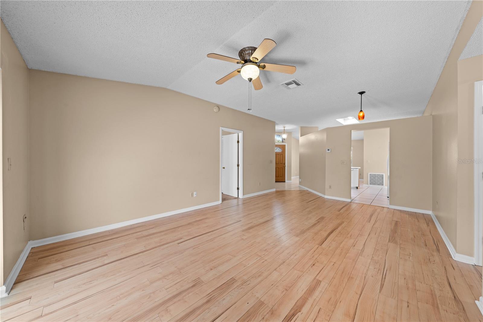 408 Lancers Dr Property Photo 24