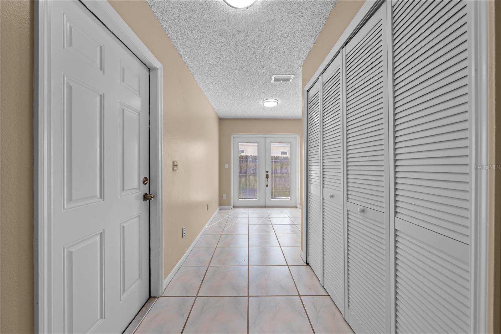 408 Lancers Dr Property Photo 28