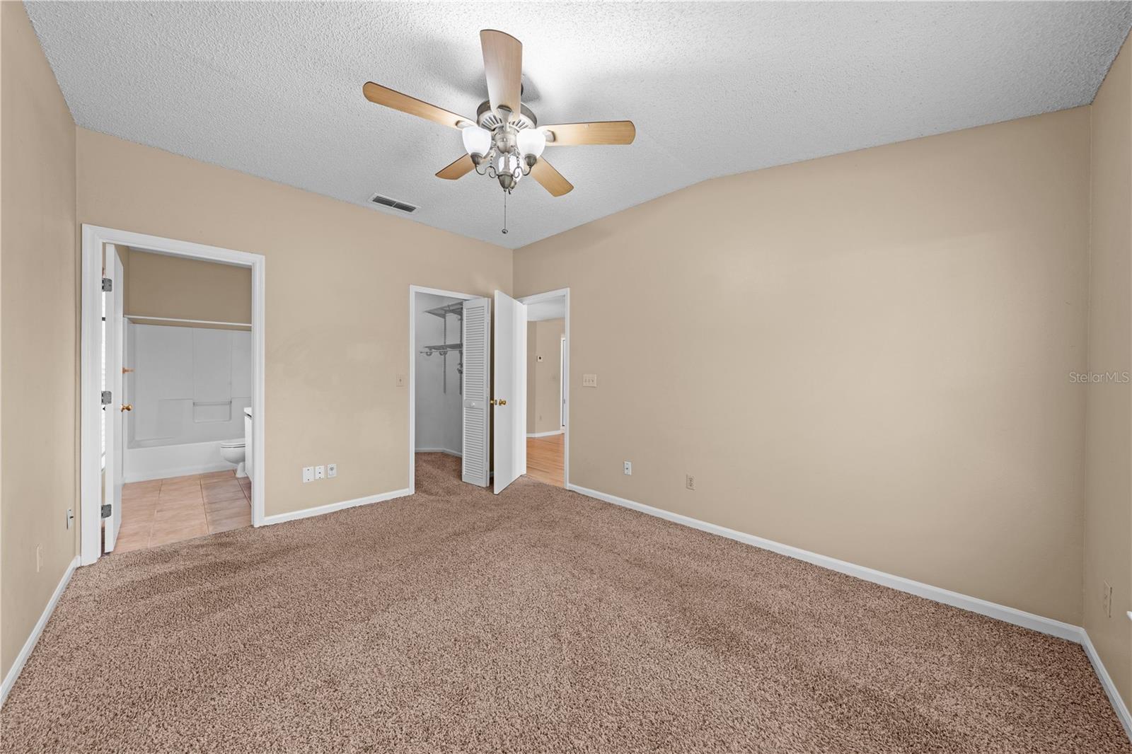 408 Lancers Dr Property Photo 40