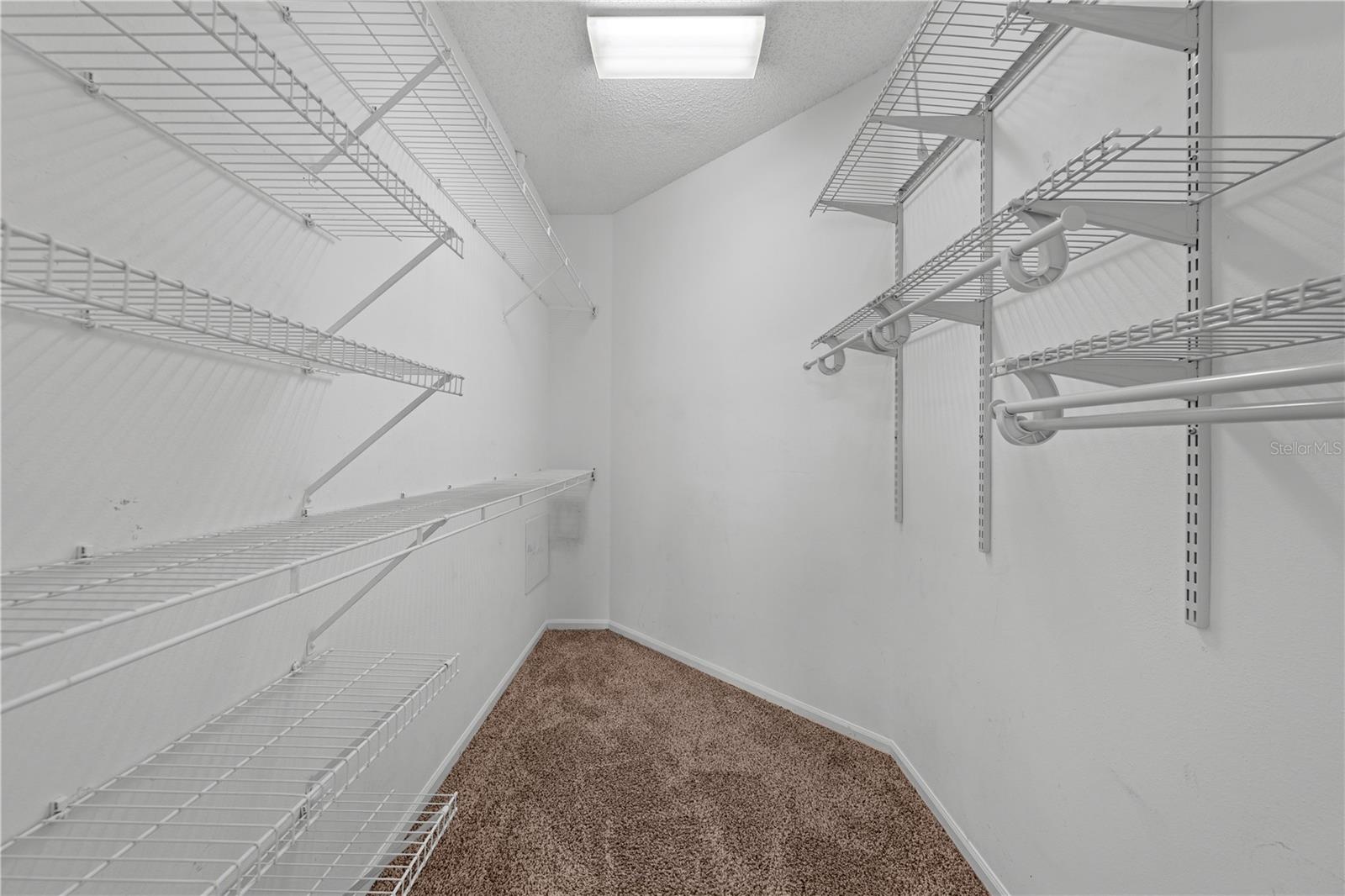 408 Lancers Dr Property Photo 42