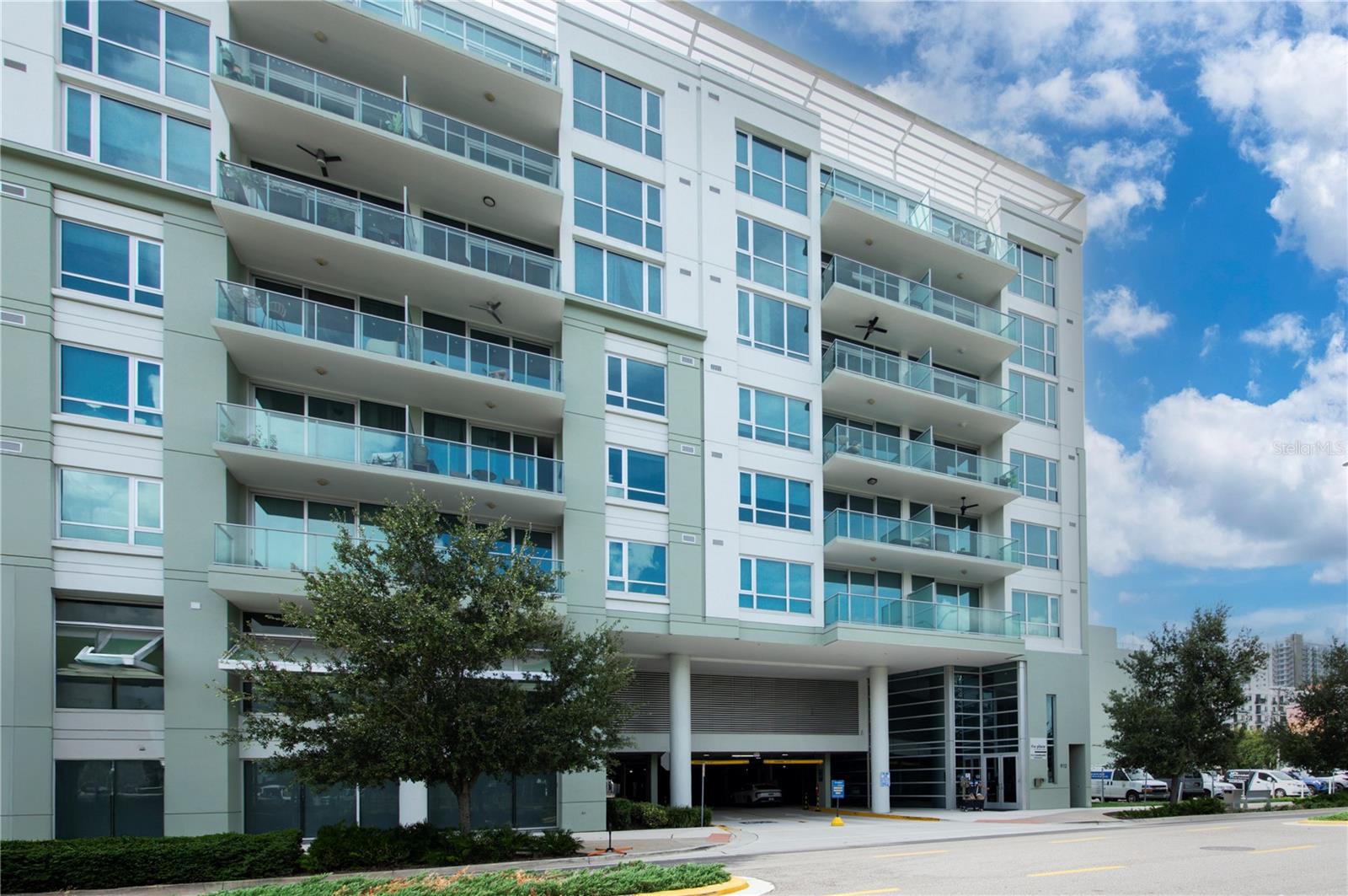 912 CHANNELSIDE DR #2414 Property Photo 1