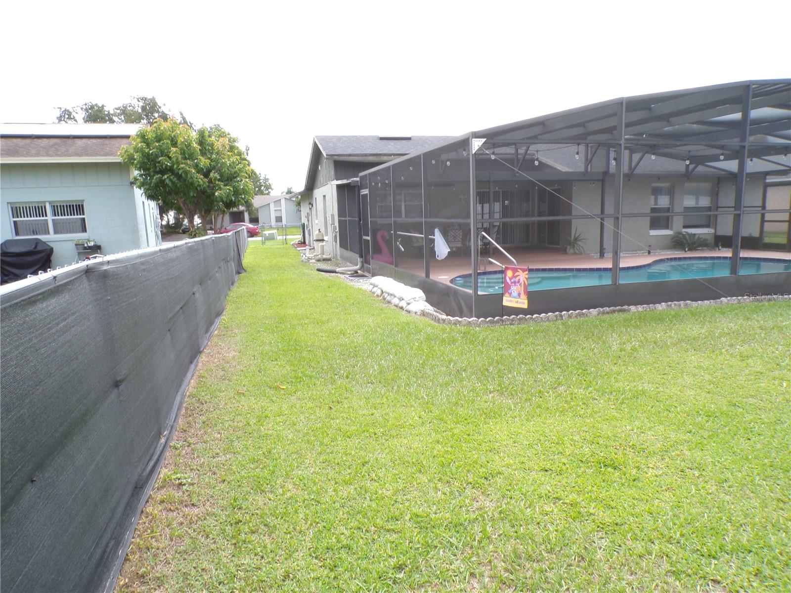711 Wedge Ln Property Photo 6