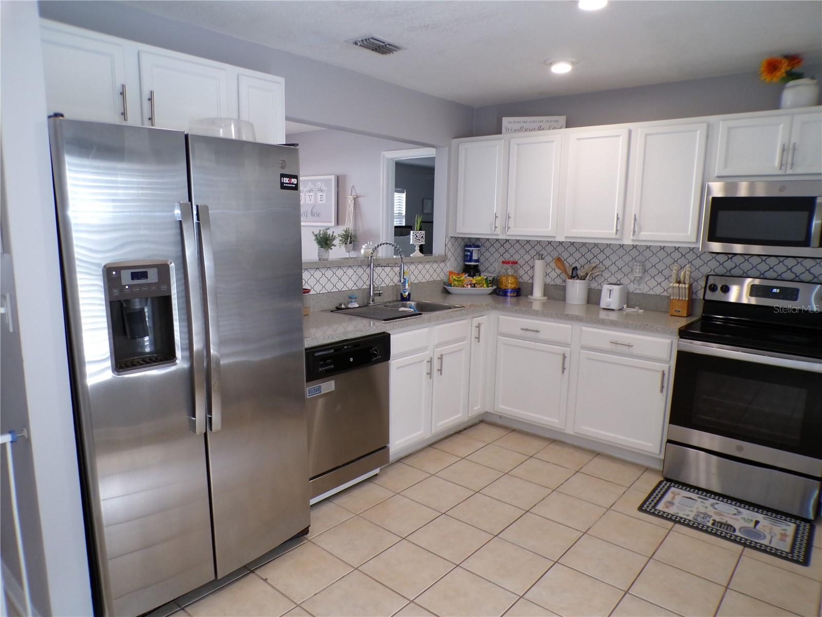 711 Wedge Ln Property Photo 21