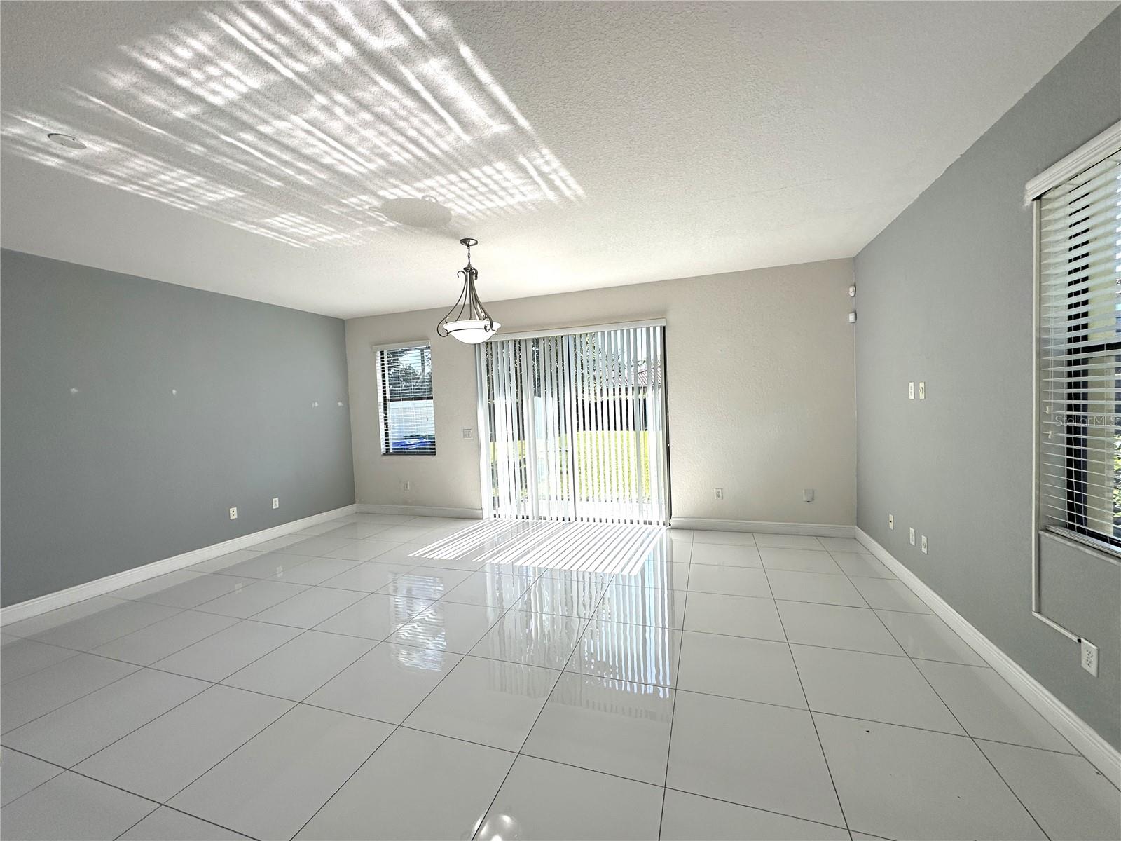 8474 Kelsall Dr Property Photo 8