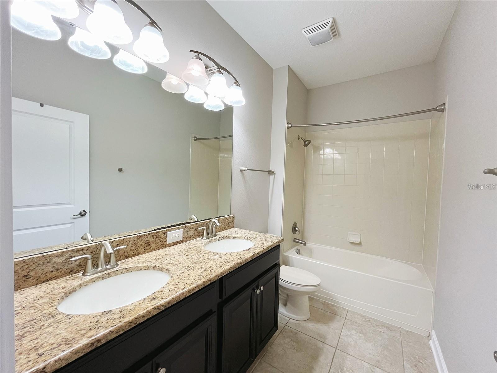 14127 Gold Bridge Dr Property Photo 5