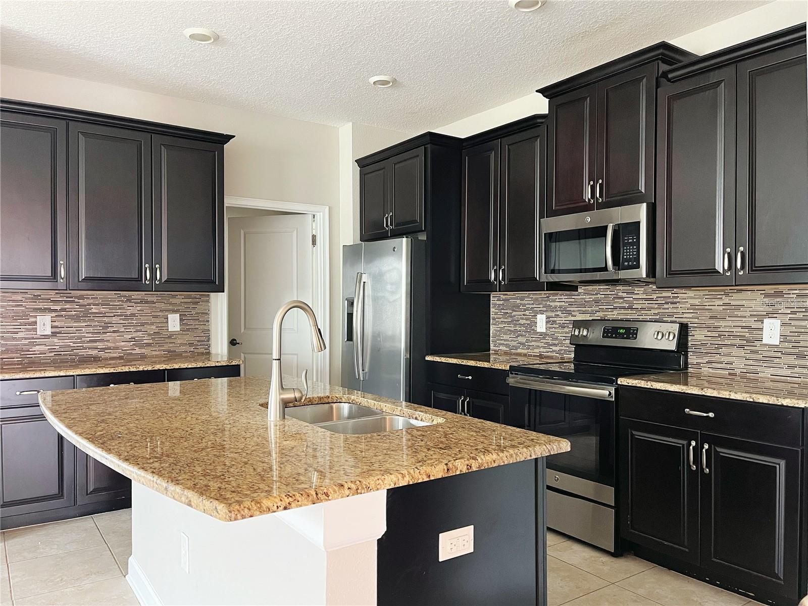 14127 Gold Bridge Dr Property Photo 13
