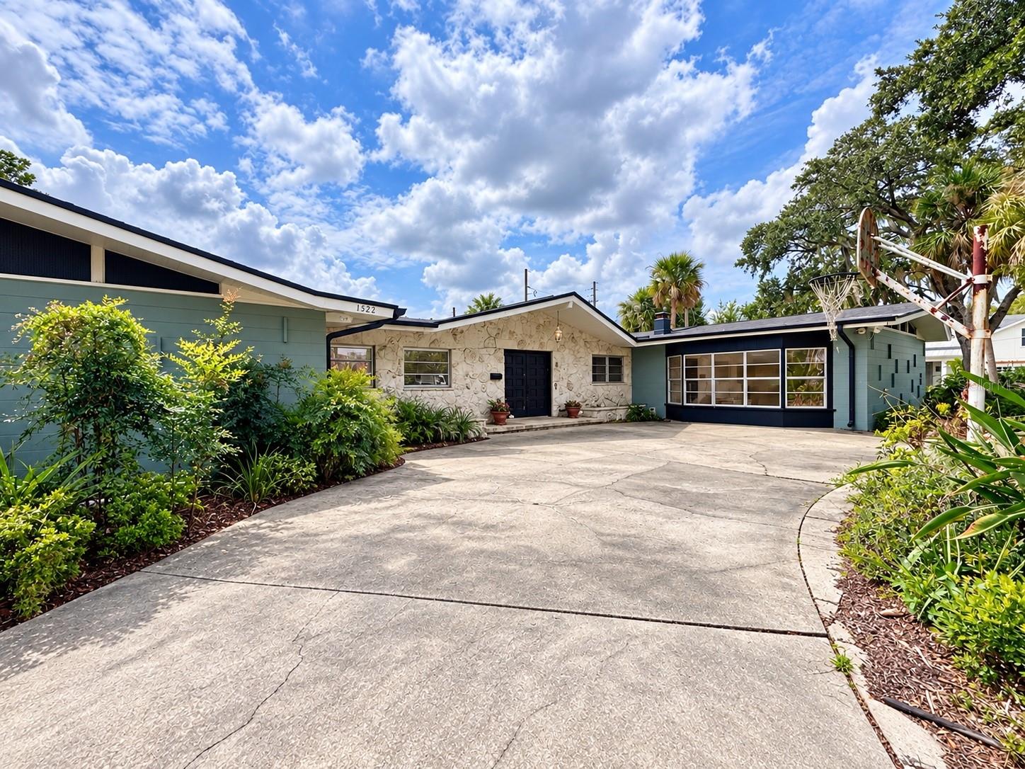 1522 Arthur St Property Photo 1