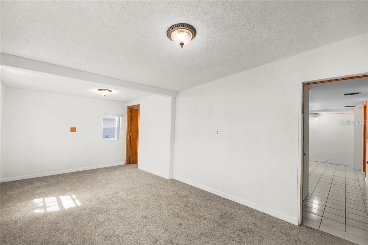8608 N 20th St Property Photo 13
