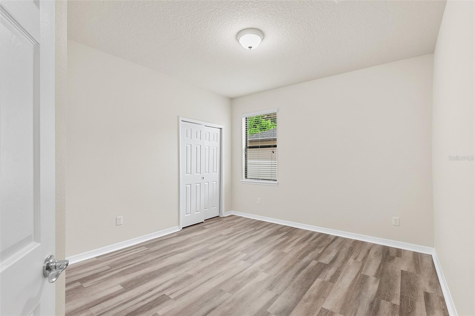 2236 Landside Dr Property Photo 10