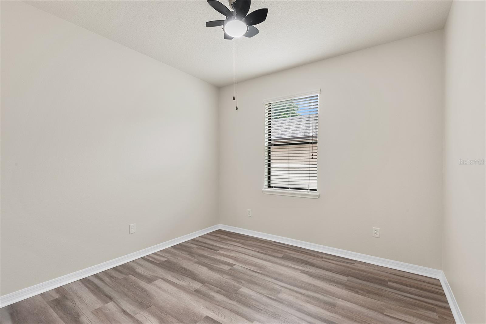 2236 Landside Dr Property Photo 13
