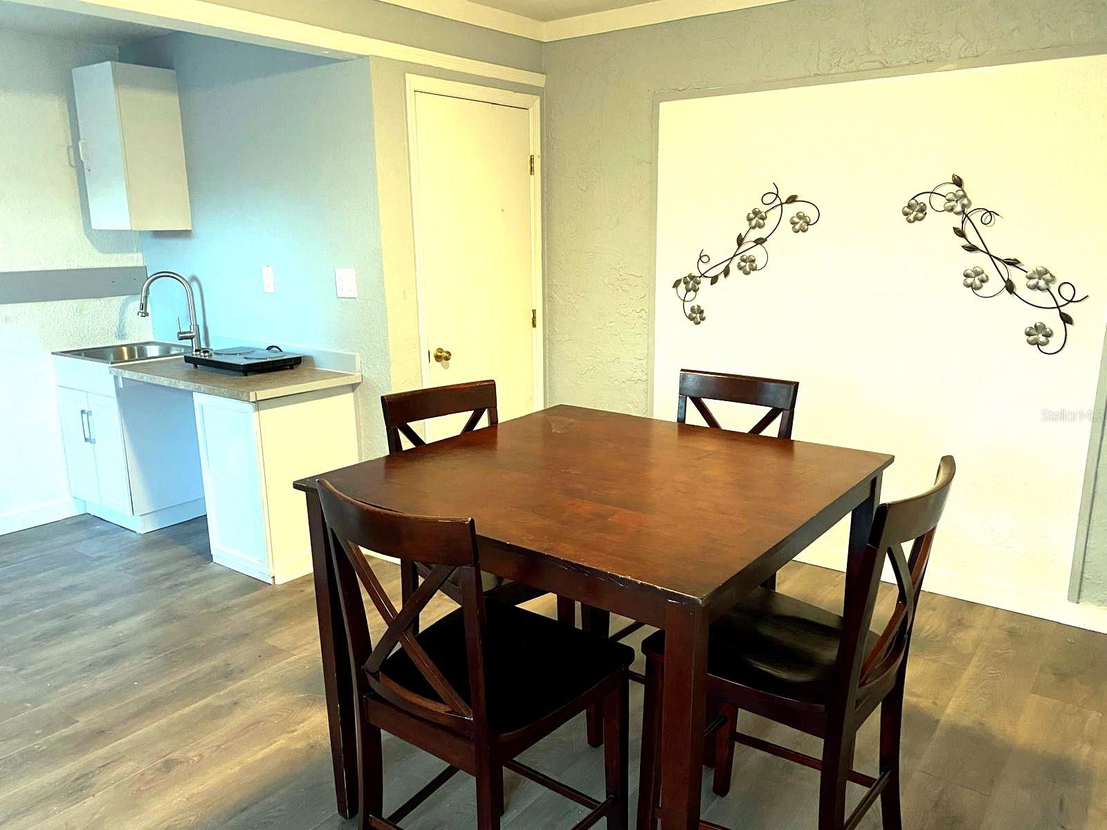 5 Rosewood Dr Property Photo 9