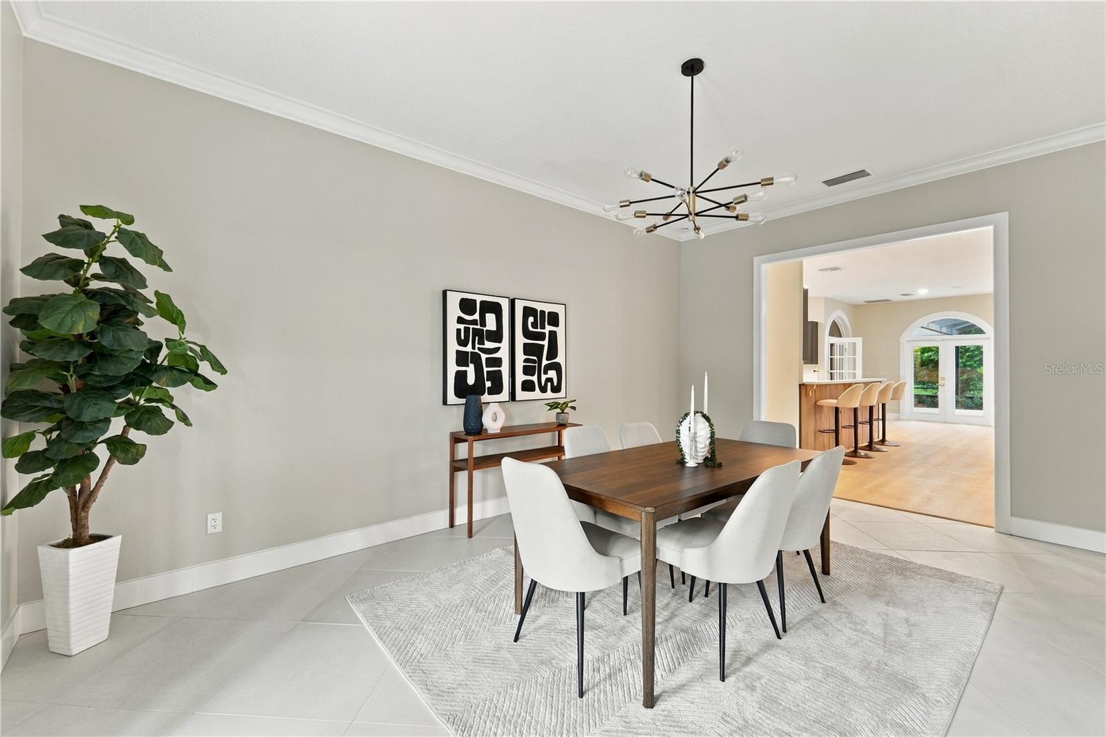 1055 Edmiston Pl Property Photo 10