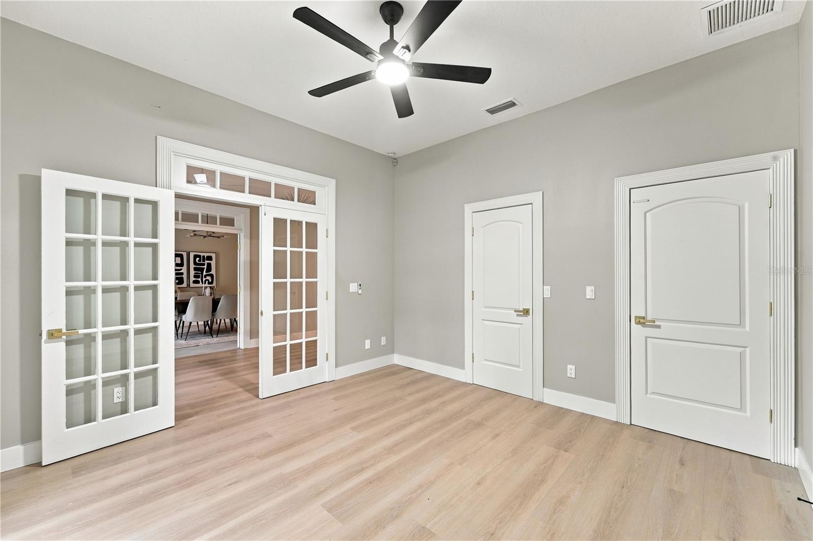1055 Edmiston Pl Property Photo 22