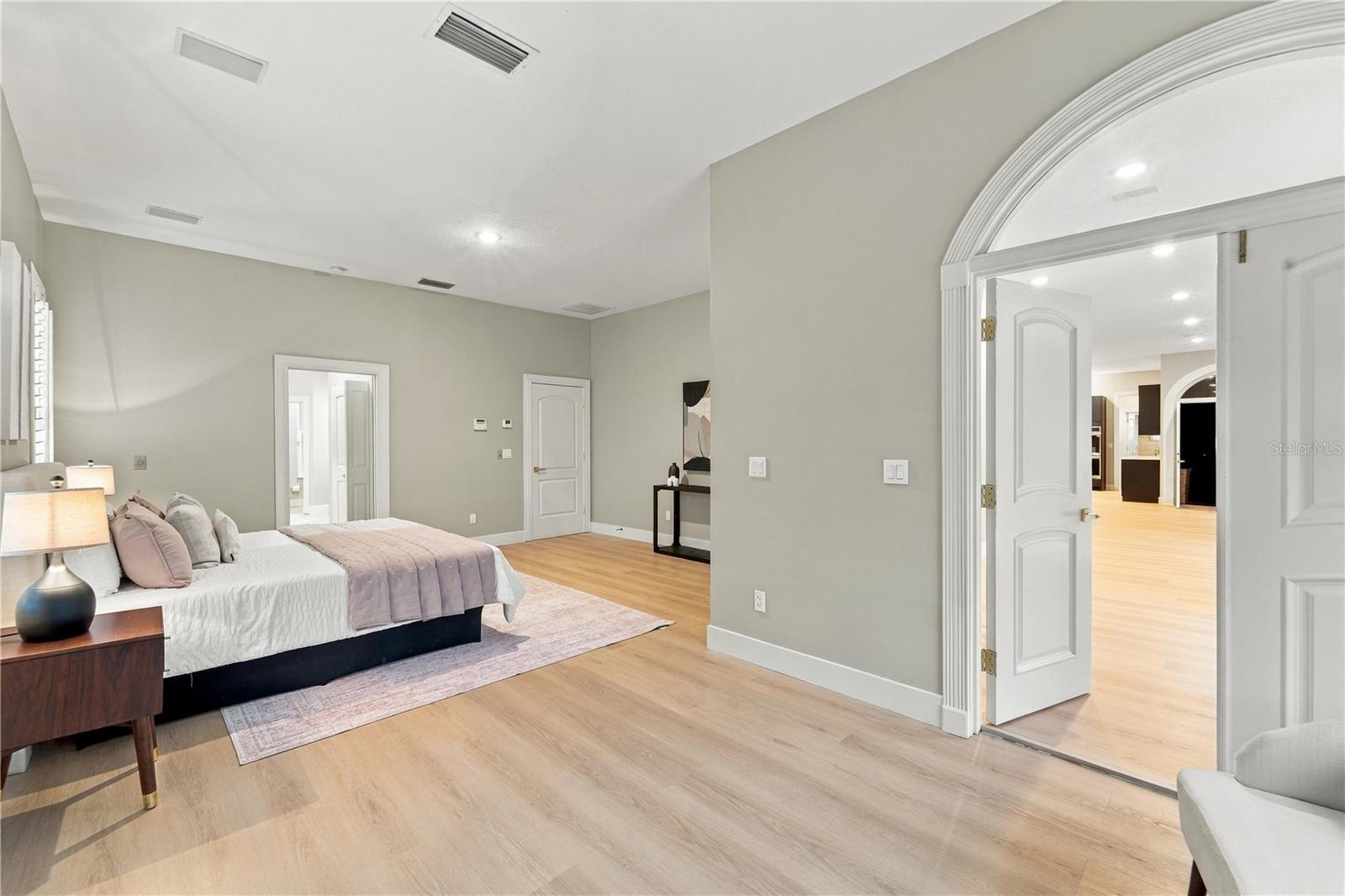 1055 Edmiston Pl Property Photo 24