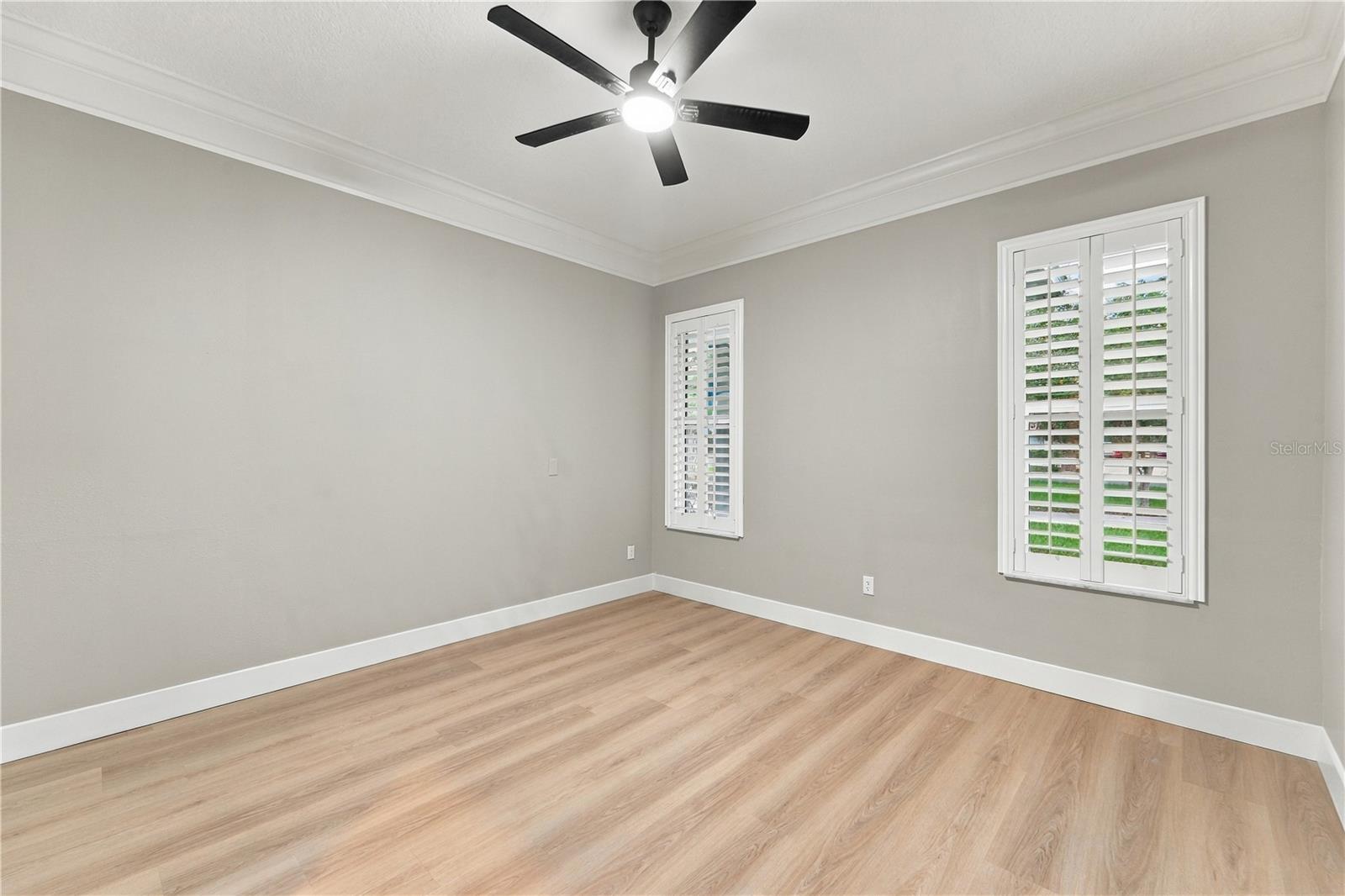 1055 Edmiston Pl Property Photo 26