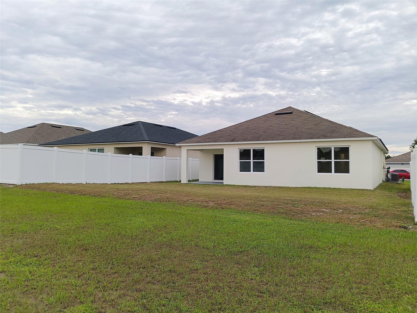 3101 Royal Tern Dr Property Photo 3