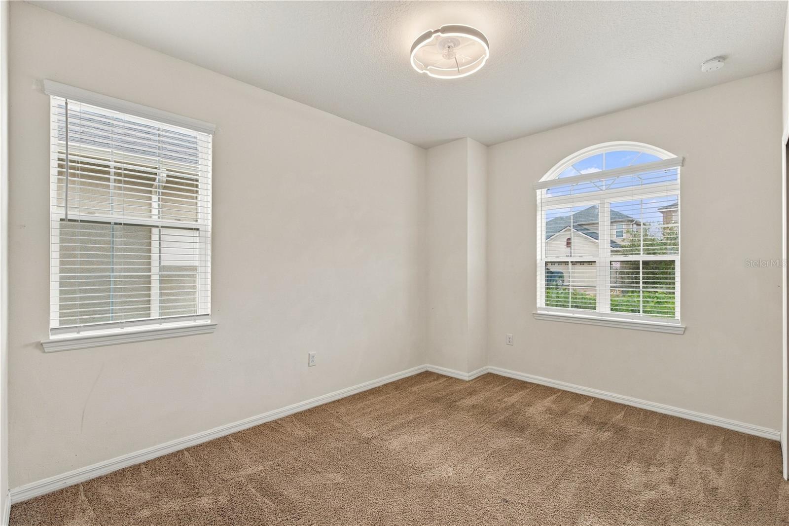 2500 Avian Loop Property Photo 6