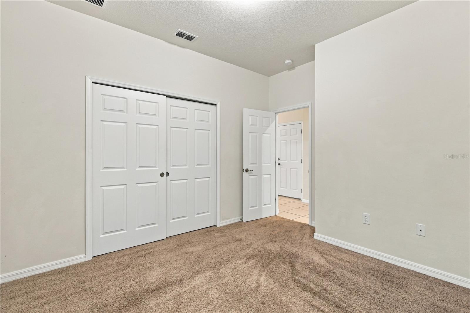 2500 Avian Loop Property Photo 11