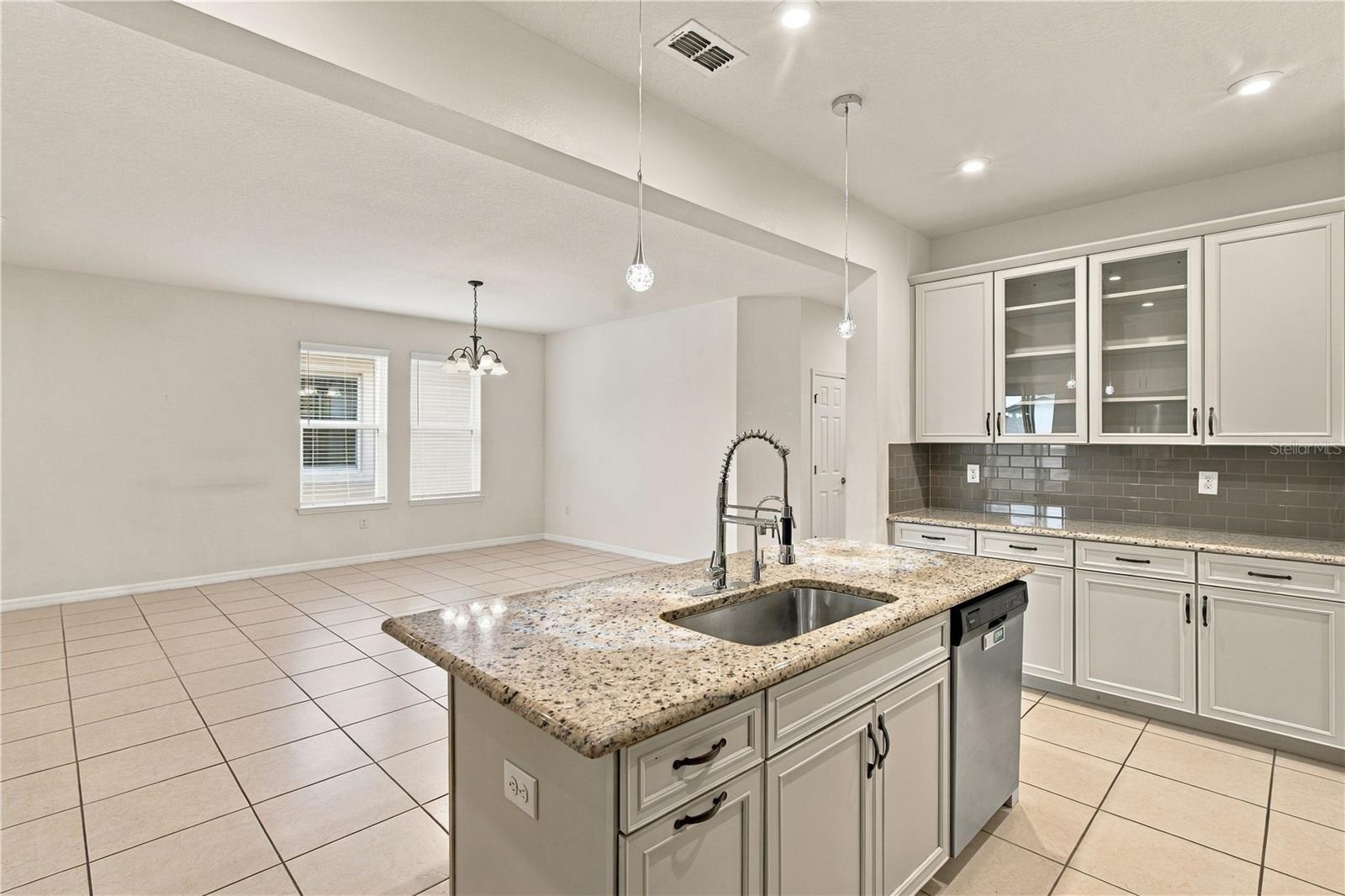 2500 Avian Loop Property Photo 18