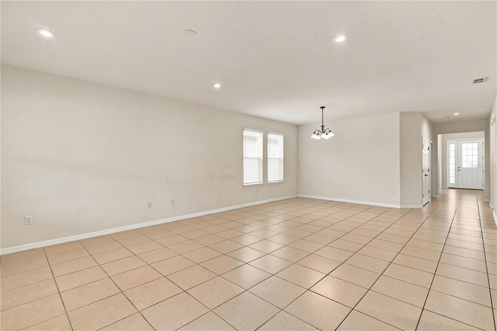 2500 Avian Loop Property Photo 20