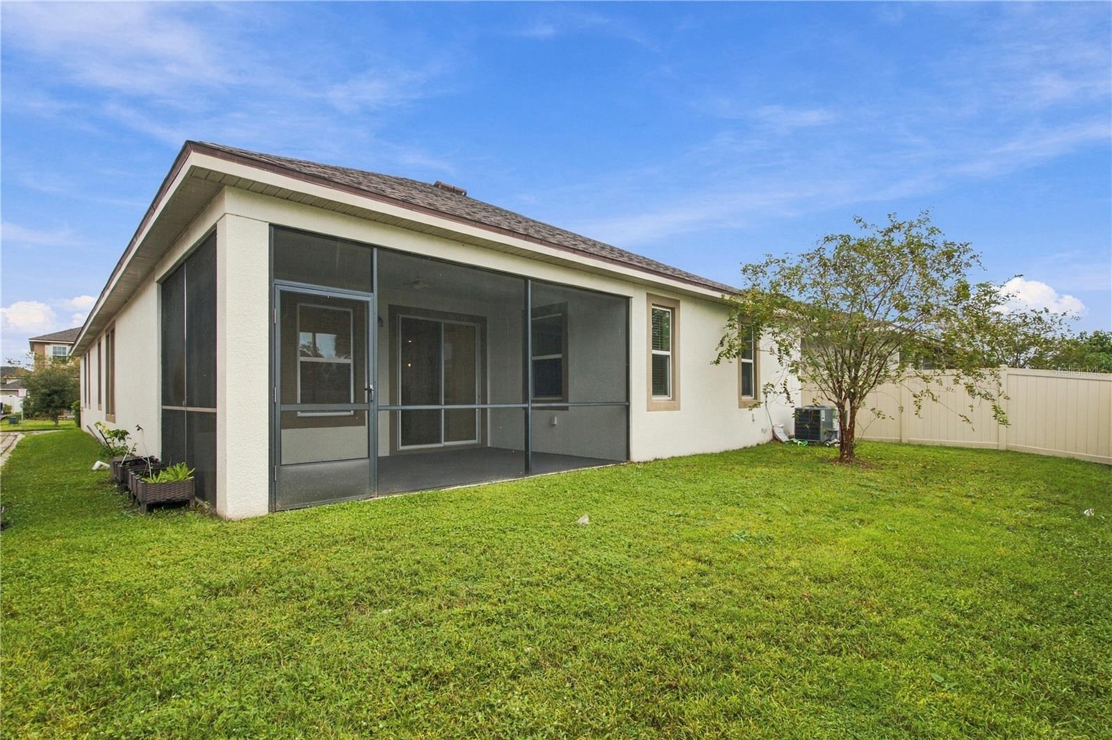 2500 Avian Loop Property Photo 38
