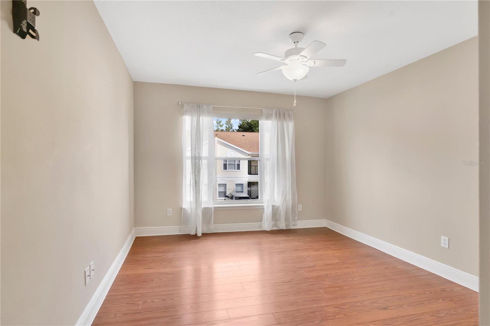 8810 Grand Palms Cir #b Property Photo 21