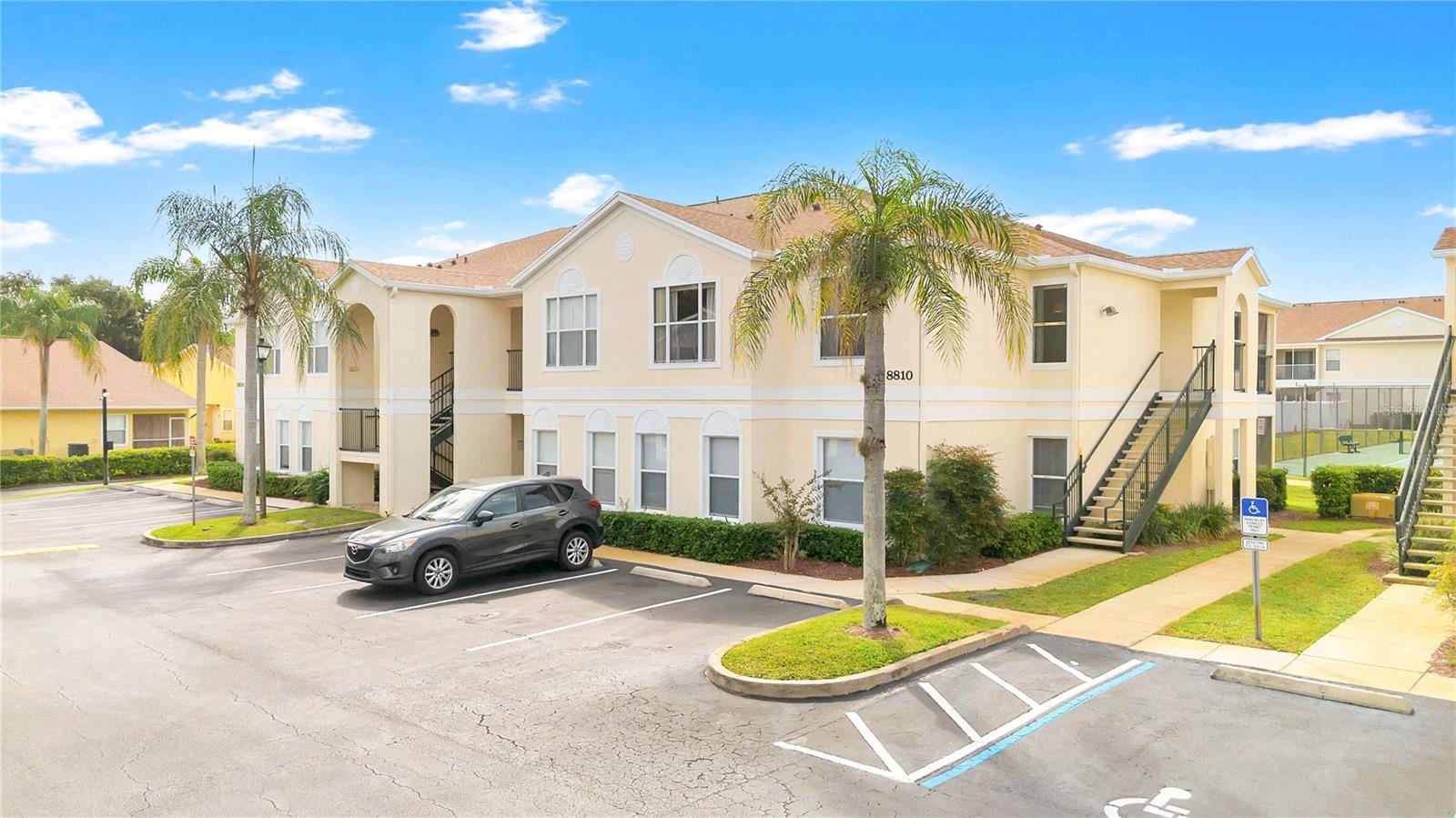 8810 Grand Palms Cir #b Property Photo 29